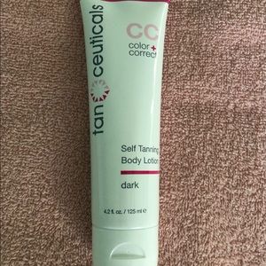 NEW!
Tanceuticals Self Tanning Set